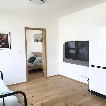 Apartmanplus02 *